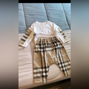 Burberry 2 piece